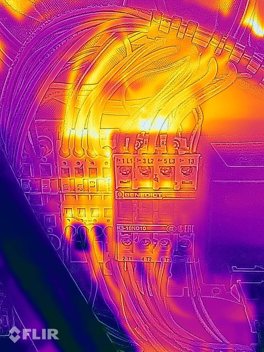 Thermal image of a contactor and wiring in an equipment control panel